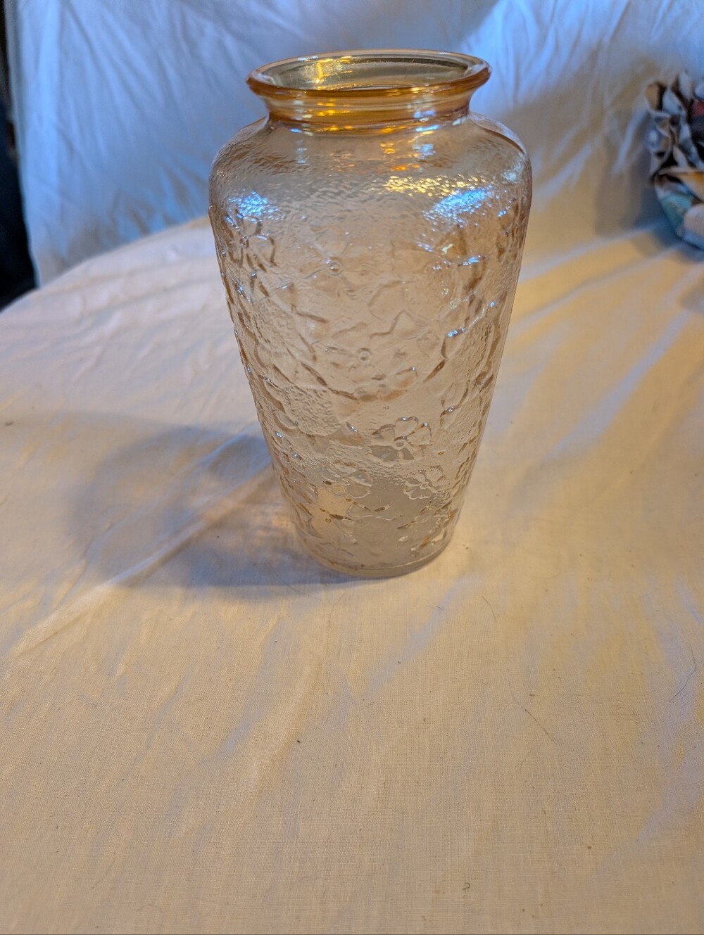 2/40$ Vintage iridescent Amber Glass flower Textured Vase